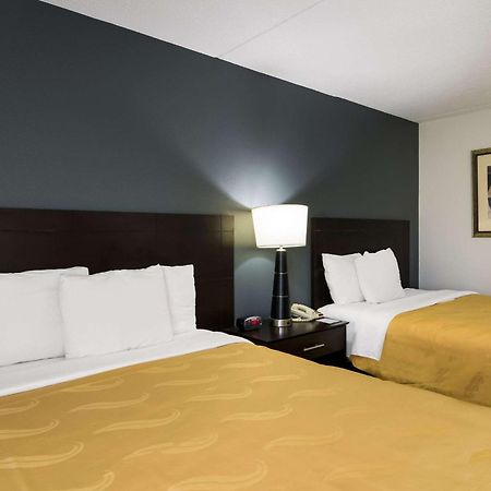 Quality Inn Aurora - Naperville Area エクステリア 写真