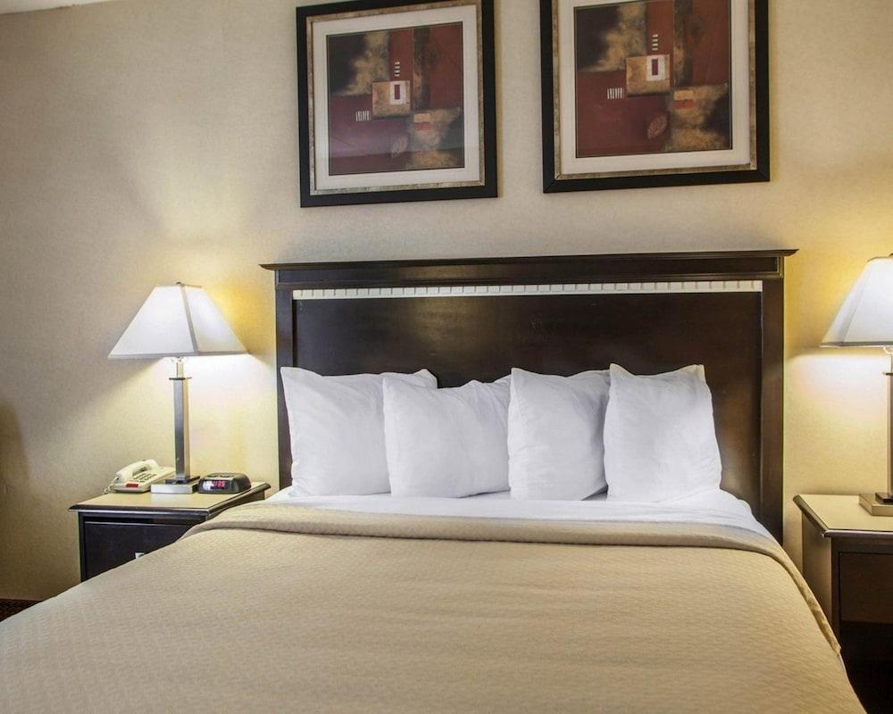 Quality Inn Aurora - Naperville Area エクステリア 写真