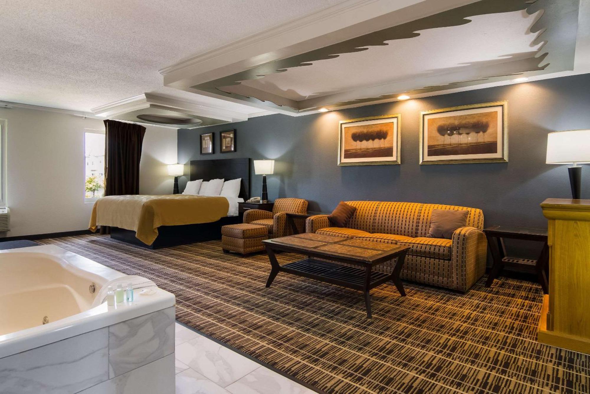 Quality Inn Aurora - Naperville Area エクステリア 写真
